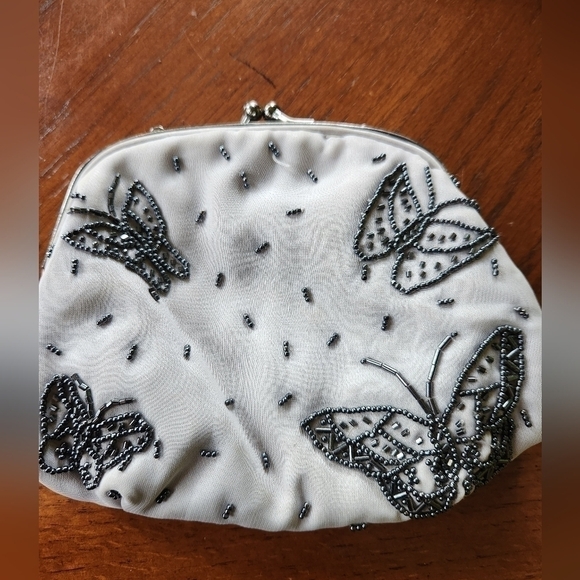 Vintage Handbags - Vintage beaded bag